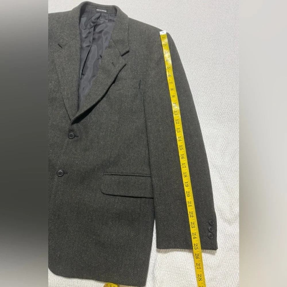 Oleg Cassini two buttons